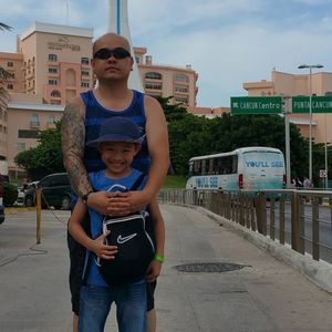 Meet your Posher, Christopher